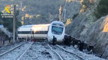 Accidente de trenes de alta velocidad en Andalucía, España.